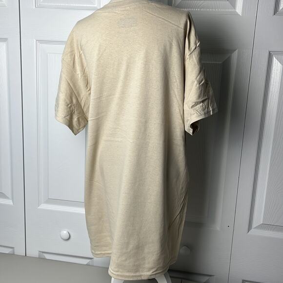 Creative Director Tee Beige Small - Picture 6 of 7